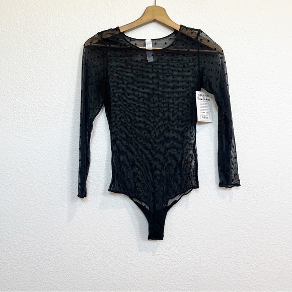 Spanx- NWT Smoothing Mesh Flocked Dot Thong Bodysuit - Picture 3 of 7
